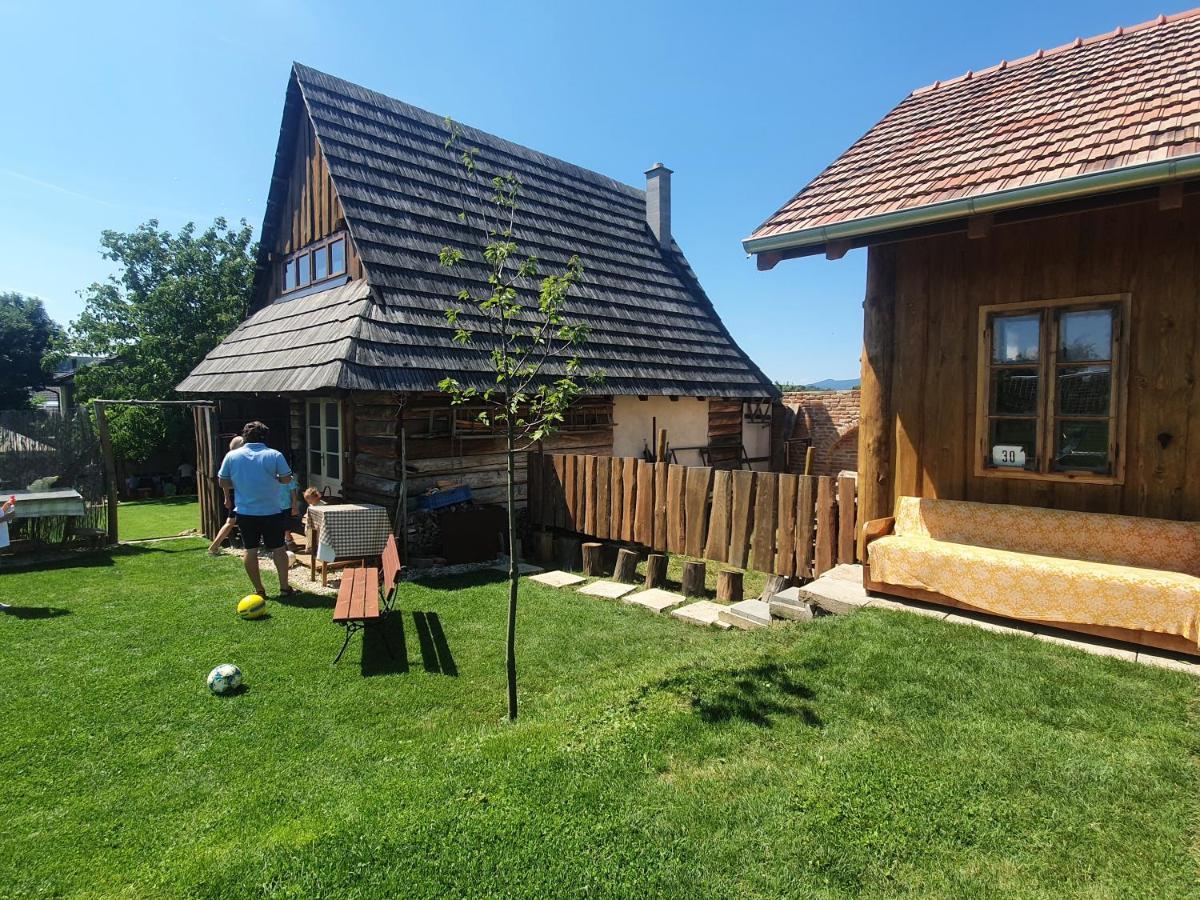 Agropenzion 7Divov Dolna Krupa Luaran gambar