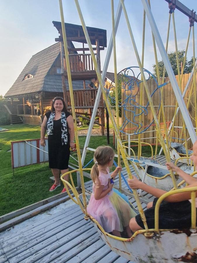 Agropenzion 7Divov Dolna Krupa Luaran gambar