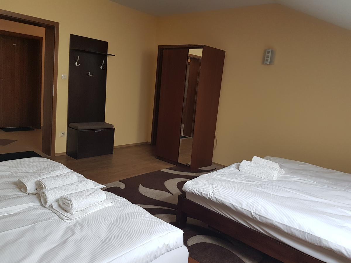 Agropenzion 7Divov Dolna Krupa Luaran gambar