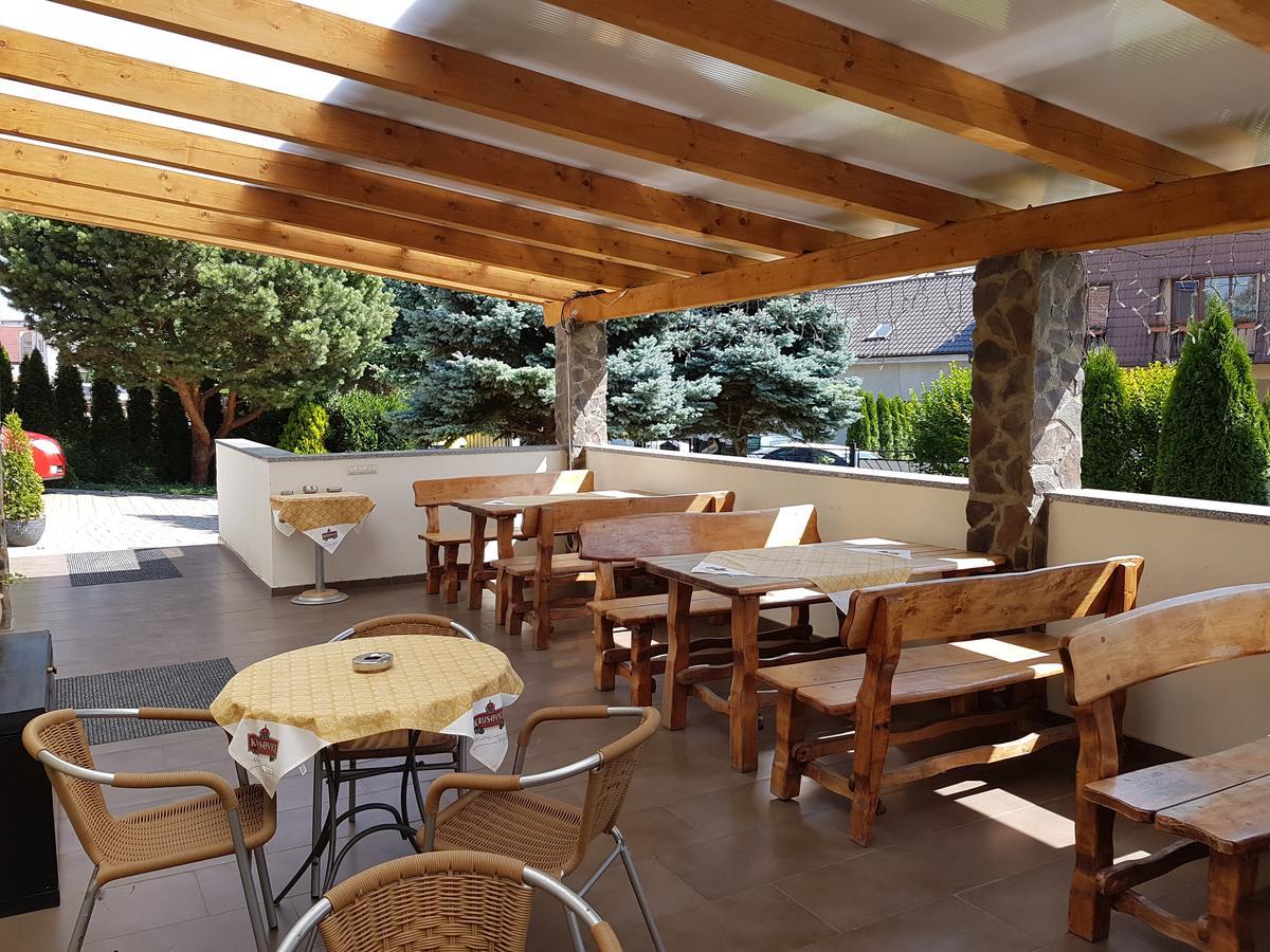 Agropenzion 7Divov Dolna Krupa Luaran gambar