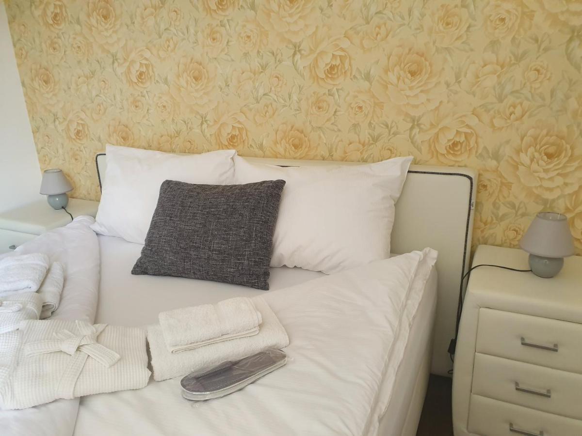 Agropenzion 7Divov Dolna Krupa Luaran gambar